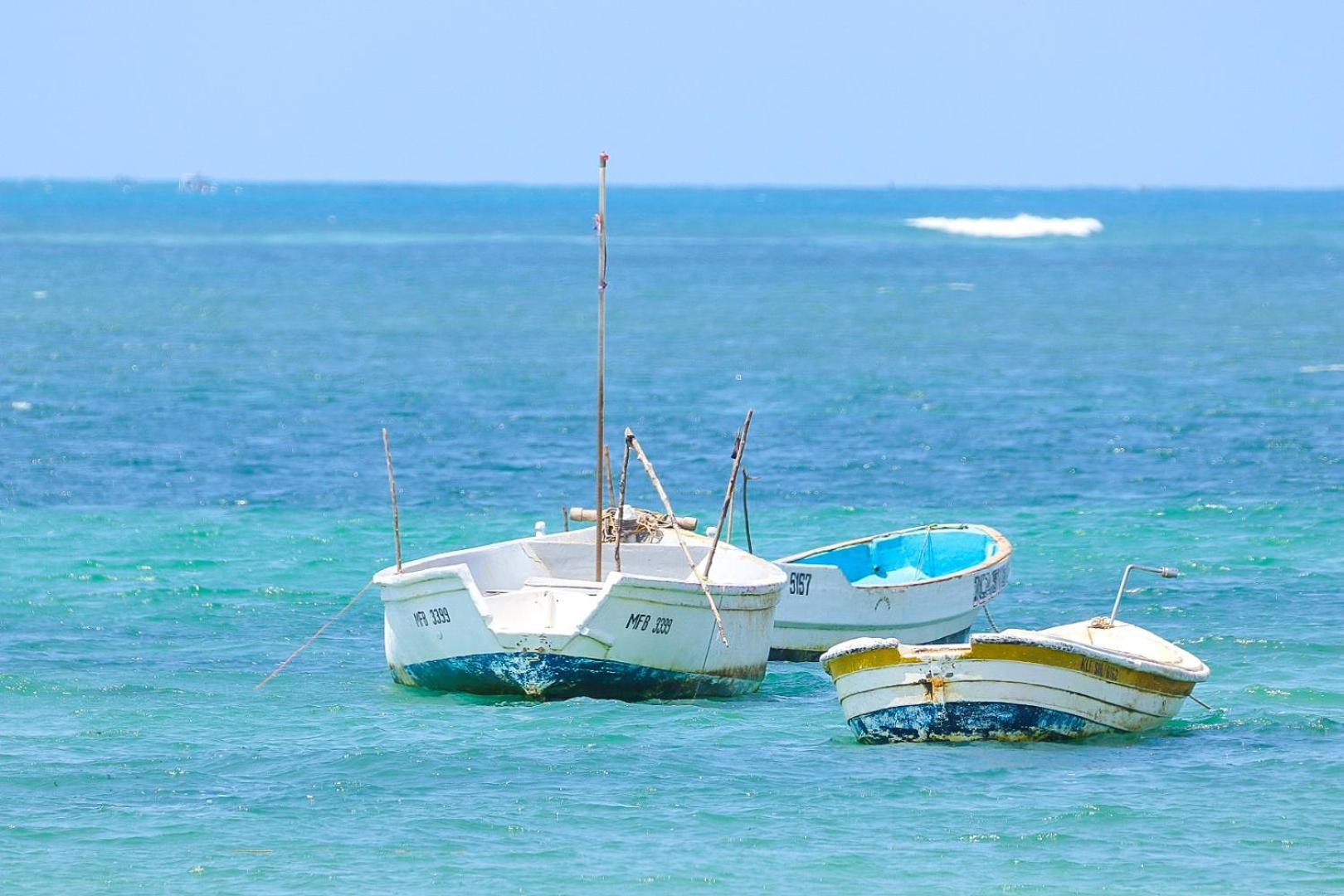 Beach Front Malindi Harbor Key Hotel Екстериор снимка